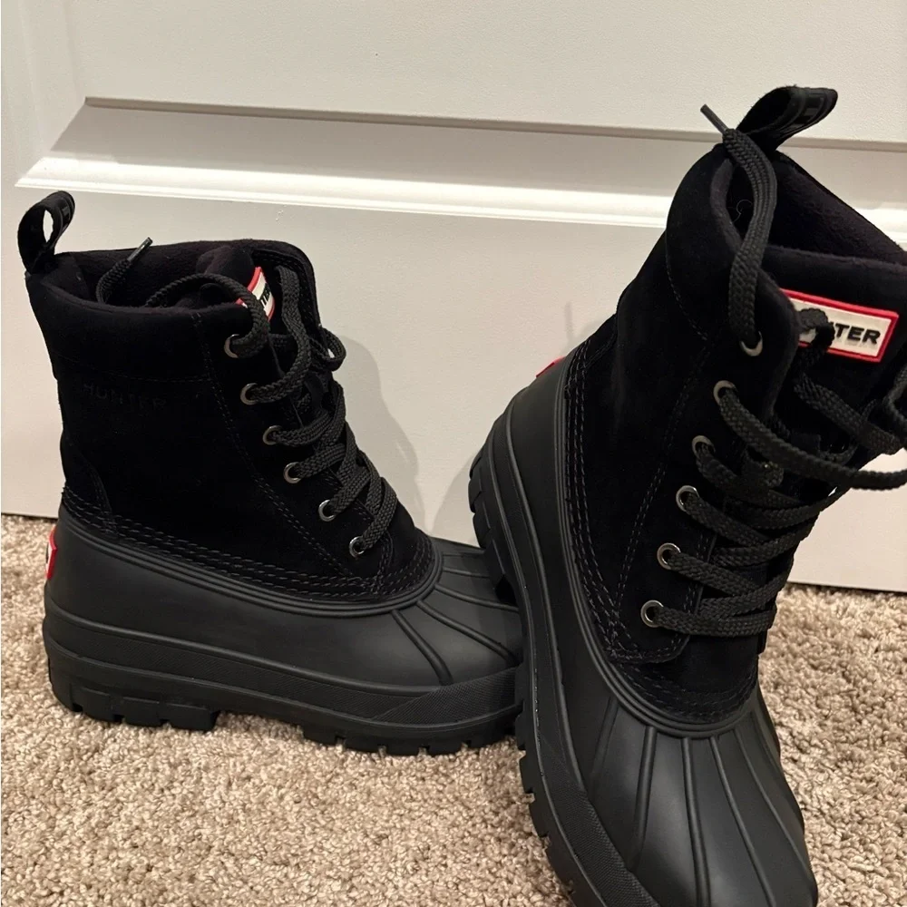 Hunter Women's Sussex Insulated Waterproof Duck Boots Black Size 9